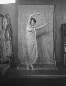 Block, Stella, Miss, 1920 Sept. 3. Creator: Arnold Genthe.