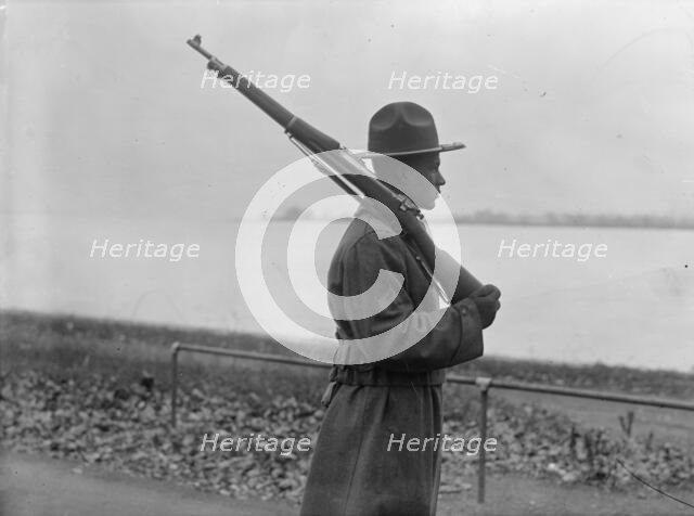 Army, U.S. Negro Troops, 1917. Creator: Harris & Ewing.