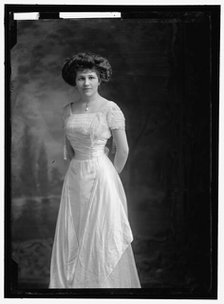 Miss Z. Gaddis, between 1913 and 1918. Creator: Harris & Ewing.