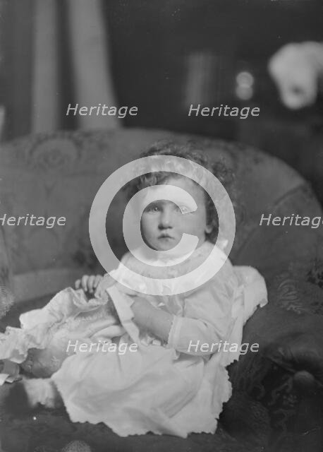 Baby of Mrs. Barnsdoff, portrait photograph, 1918 Nov. 23. Creator: Arnold Genthe.