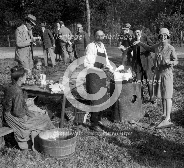 Picnic at Boulogne Motor Week, France, 1928. Artist: Bill Brunell.