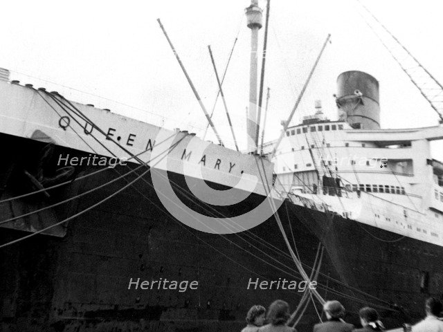 Ocean liner RMS 'Queen Mary', 20th century. Artist: Unknown