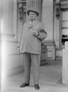 John Hollis Bankhead, Rep. from Alabama - At Confederate Reunion, D.C., 1917. Creator: Harris & Ewing.