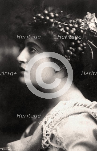 Constance Collier (1878-1955), British actress, 1900s.Artist: Foulsham and Banfield