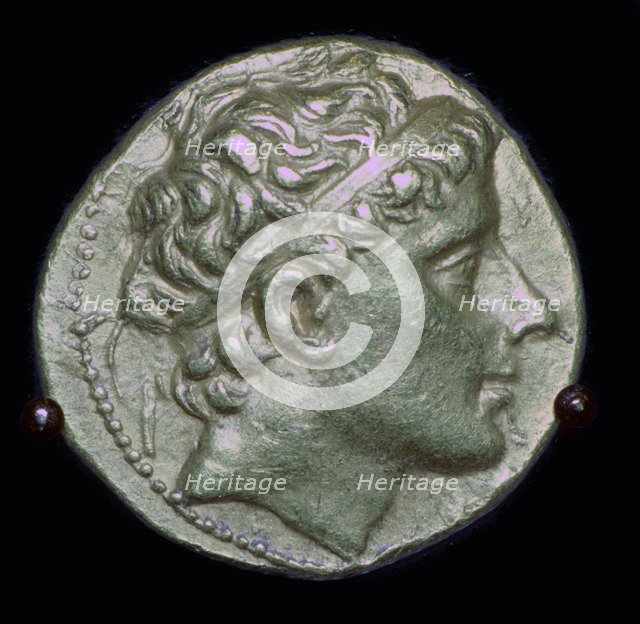 Gold stater of Antiochus Theos II, 3rd century BC. Artist: Unknown