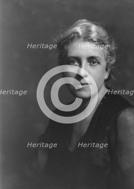 Boulton, E., Dr., portrait photograph, not before 1916. Creator: Arnold Genthe.