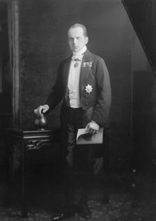 Von Holm, Fritz, Dr., portrait photograph, between 1913 and 1923. Creator: Arnold Genthe.