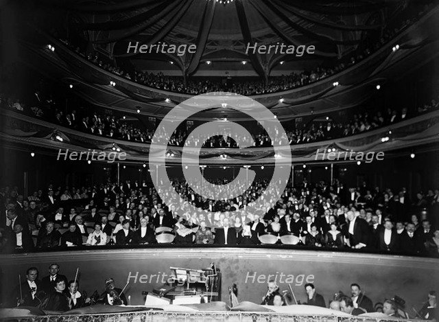 Celebration at the National Theatre on 13 January 1918 after the recognition of Finnish independence Artist: Sundström, Eric (1866-1933)