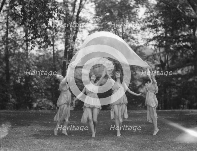 Isadora Duncan dancers, between 1915 and 1923. Creator: Arnold Genthe.