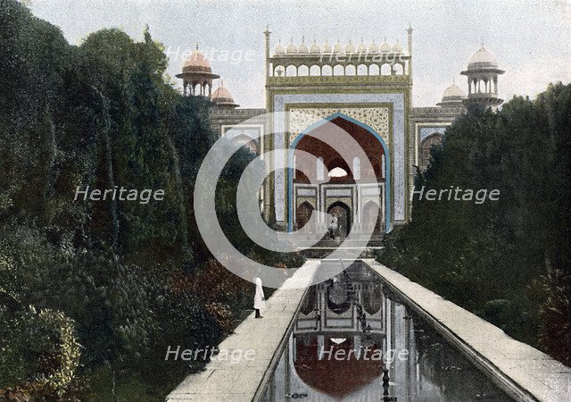 Gateway to the Taj Mahal, Agra, Uttar Pradesh, India, c1890. Artist: Unknown
