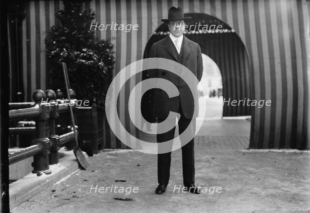 William Randolph Hearst - Snap At Willard, 1911. Creator: Harris & Ewing.