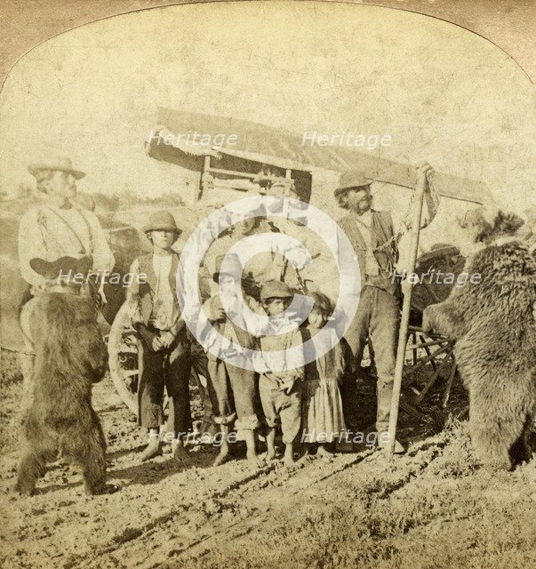 Gypsies and dancing bears on the road.Artist: Underwood & Underwood