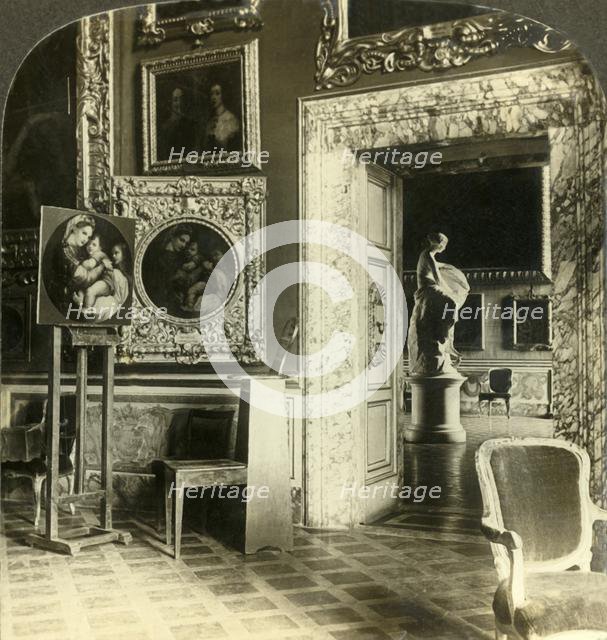 'In the Pitti Palace - Raphael's Madonna of the Chair, Florence, Italy', c1909. Creator: Unknown.