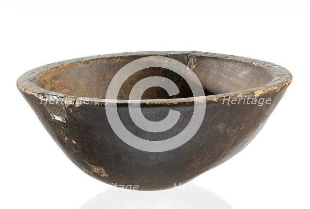 Burl bowl, 1750-1850. Creator: Unknown.