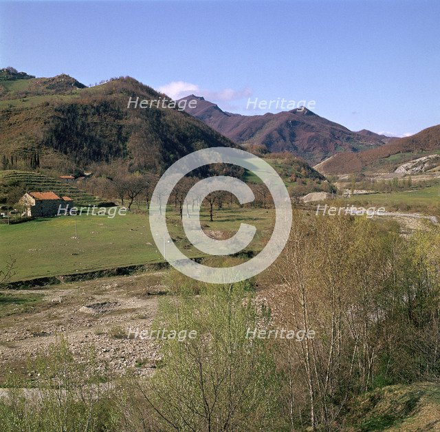 The upper Tiber valley Artist: Unknown