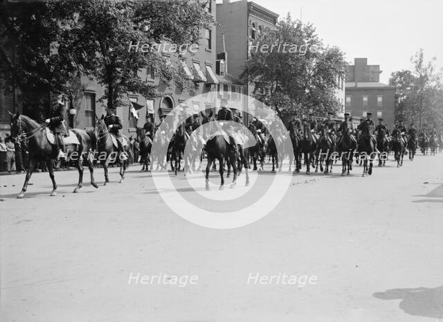 Statue of Commodore John Barry unveiled, Washington DC, 16 May 1914.  Creator: Harris & Ewing.