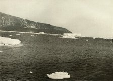 'Floating Ice off Cape Adare', c1908, (1909).  Artist: Unknown.