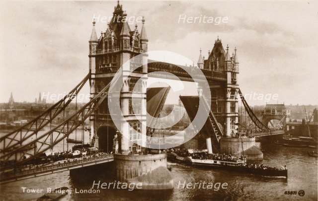 'Tower Bridge, London', c1910. Artist: Unknown.