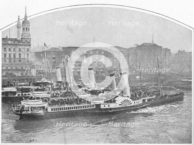 Excursion steamboats leaving Fresh Wharf, London Bridge, c1903 (1903). Artist: Unknown.