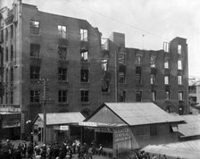 Fitzroy building fire, Adelaide Street, Brisbane, Queensland, 
8 March 1912. Creator: Robert Augustus Henry L'Estrange.