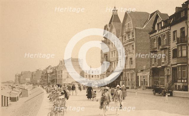'La Digue', (The Promenade), c1900. Creator: Unknown.