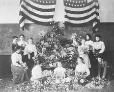 Daisies gathered for Decoration Day, May 30, 1899, (1899?). Creator: Frances Benjamin Johnston.