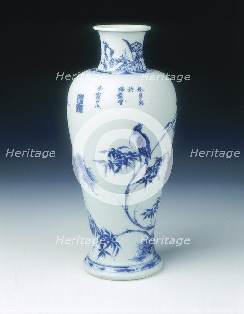 Blue and white vase with magpies, early Kangxi period, Qing dynasty, China, 1662-1677. Artist: Unknown