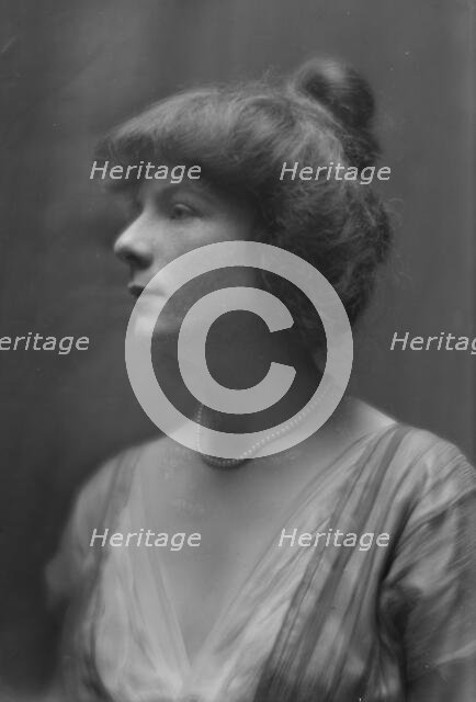 Ogilvie, Miss, portrait photograph, 1914 Jan. 23. Creator: Arnold Genthe.