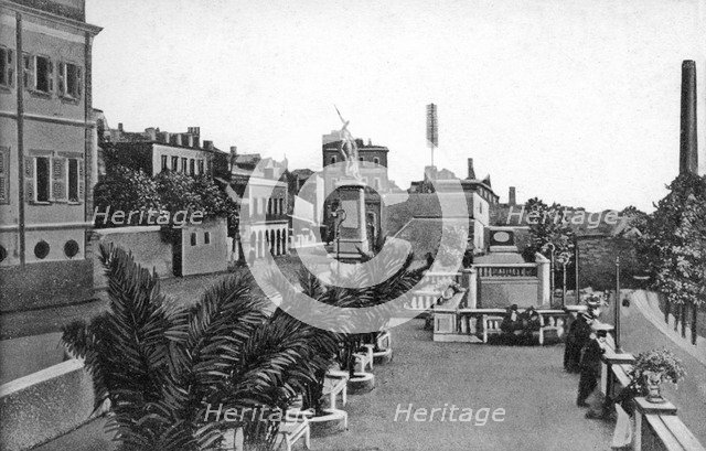 Line Wall Boulevard, Gibraltar, early 20th century. Artist: VB Cumbo