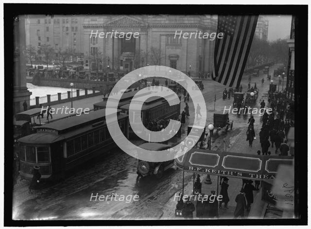 14th Street, between 1913 and 1918. Creator: Harris & Ewing.