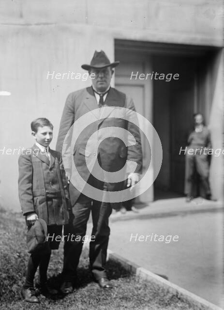 James, Ollie M., Rep. from Kentucky, 1903-1913; Senator, 1913-1918 with Douglas E. Seeley..., 1913. Creator: Harris & Ewing.