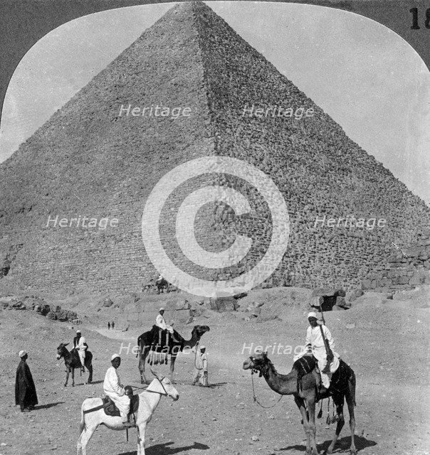 'King Khufu's tomb, the Great Phyramid of Giza, Egypt', 1905.Artist: Underwood & Underwood