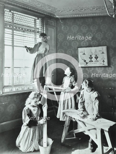 Housewifery lesson, Dulwich Hamlet School, Dulwich Village, London, 1908. Artist: Unknown.