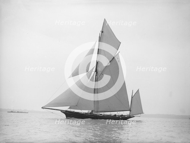 The yawl 'Wendur' sailing close-hauled, 1913. Creator: Kirk & Sons of Cowes.
