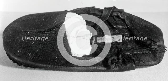 Shoe, England, 16th century. Creator: Unknown.