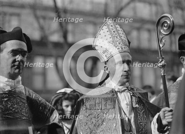 Pan American Mass. Cardinal Gibbons, 1912. Creator: Harris & Ewing.