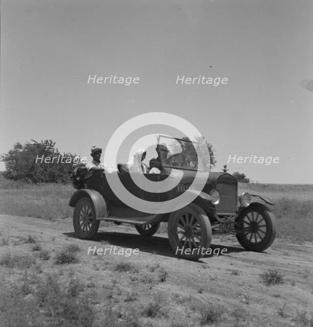 Negro family going to church, Ellis County, Texas, 1937. Creator: Dorothea Lange.