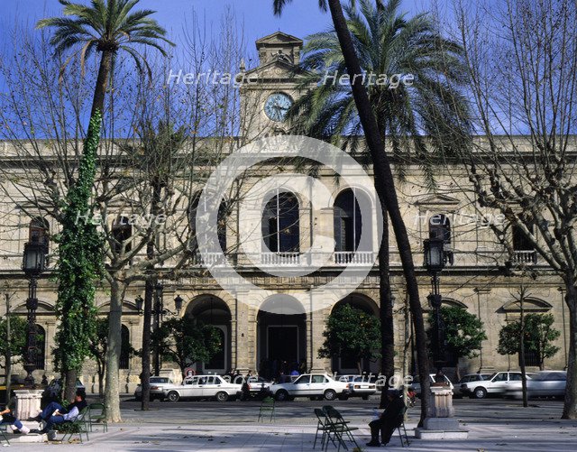 View of the City Hall façade, construction begun in 1527 by Diego Riaño.