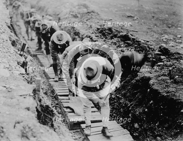 Fanning gas, 6 June 1918. Creator: Bain News Service.