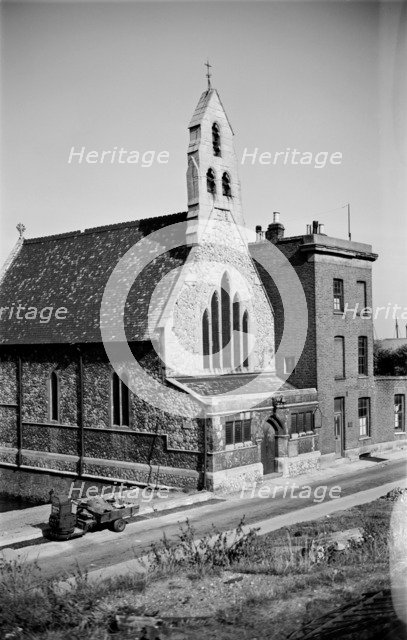 St Andrew's church, Royal Pier Road, Gravesend, Kent, c1945-c1965. Artist: SW Rawlings