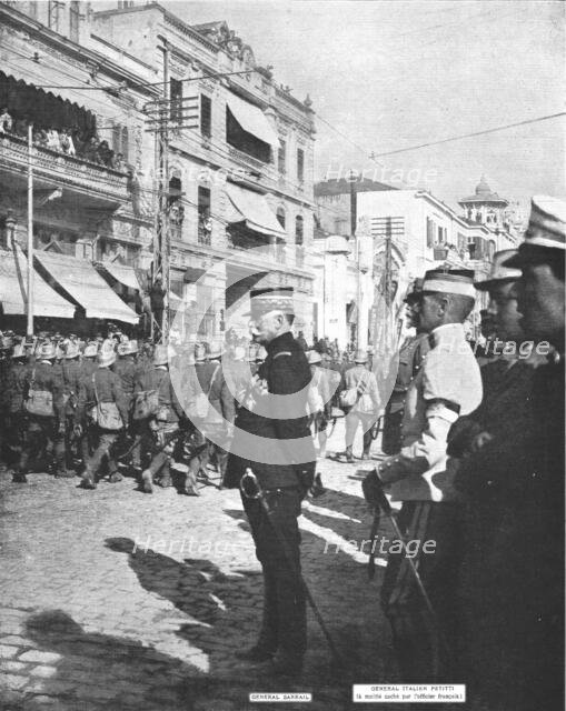 'Les allies a Salonique; defile a travers la ville des premiers regiments Italiens', 1916. Creator: Unknown.