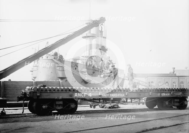 Transfer of 8" shells, League Isl'd., 1913. Creator: Bain News Service.