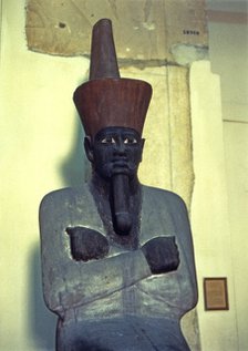 Mentuhotep, polychromed stoneware statue of Syriac style, it comes from Karnak.