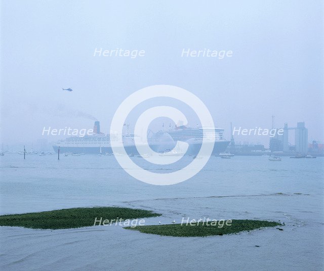 Queen Mary II with Queen Elizabeth II, Southampton, May 2004. Artist: Unknown.