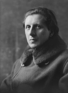 Dr. Coomarasumay, portrait photograph, 1918 Mar. 5. Creator: Arnold Genthe.