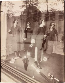 Magasin, Avenue des Gobelins, 1925. Creator: Eugene Atget.