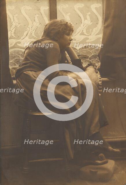 La Fille du Pecheur (The Fisherman's Daughter), about 1900. Creator: Frank Meadow Sutcliffe.