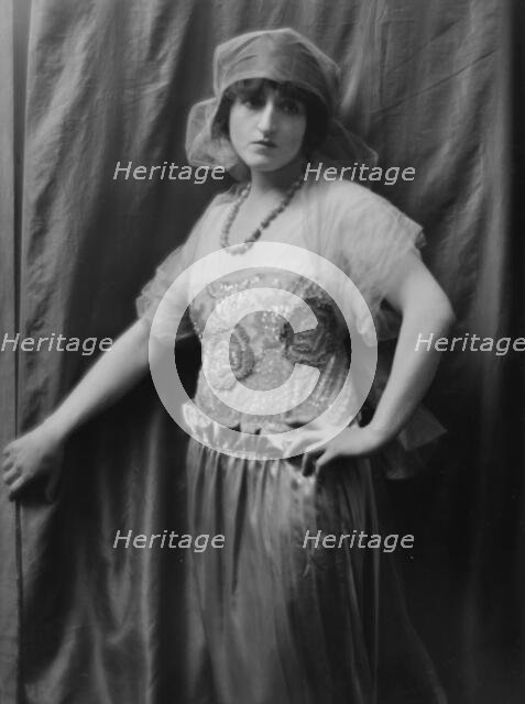 Yorska, Mme., portrait photograph, 1913. Creator: Arnold Genthe.