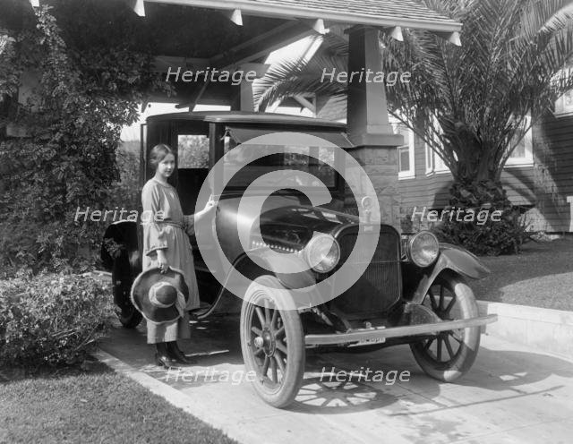 Chandler Six with actress Helen Jerome Eddy. Creator: Unknown.