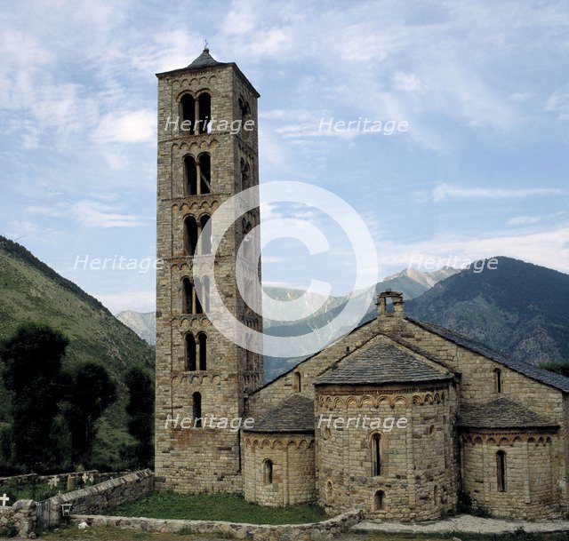 Church of Sant Climent de Taull, tower and apse.